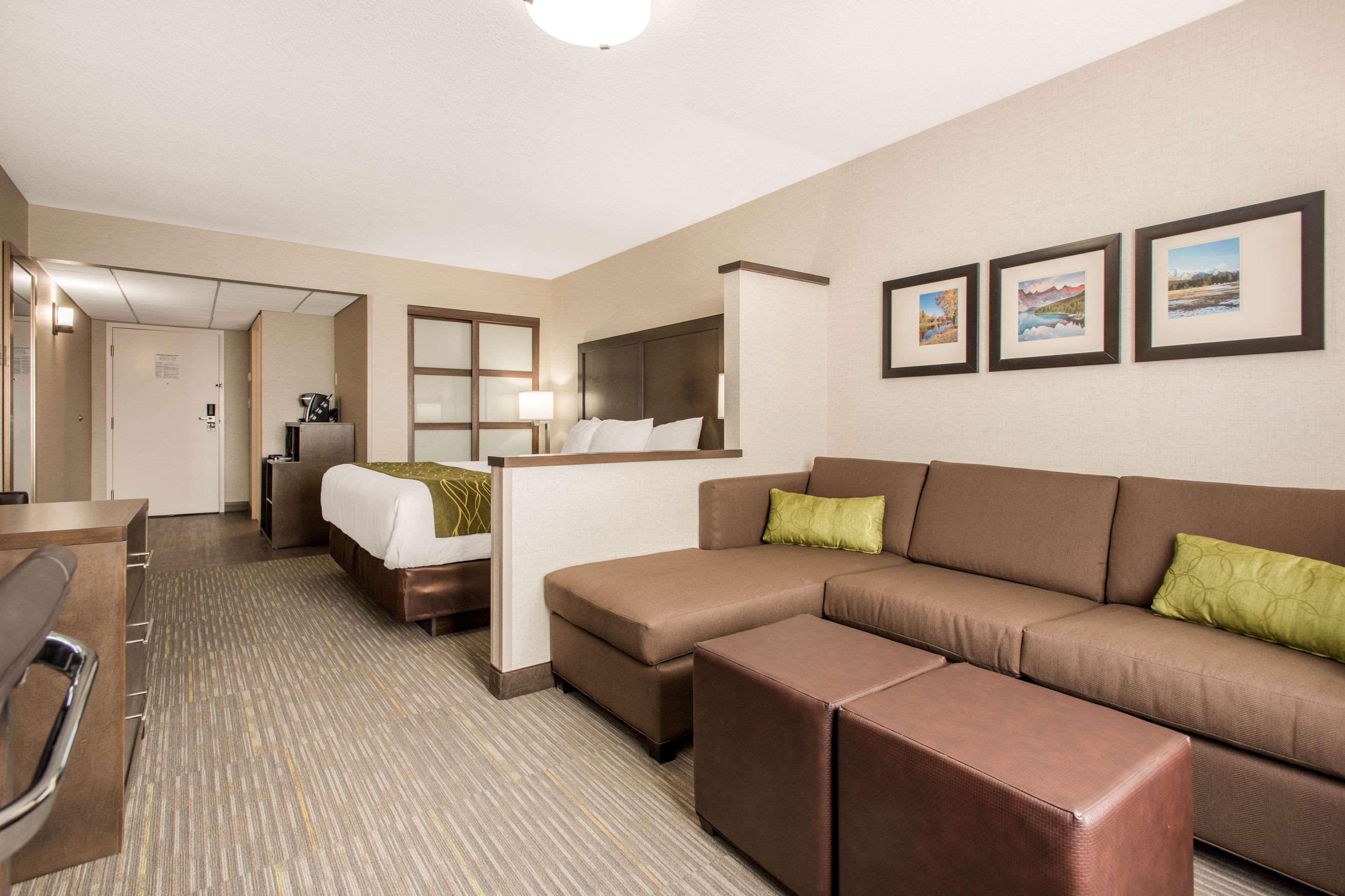 Comfort Inn & Suites Red Deer Zewnętrze zdjęcie