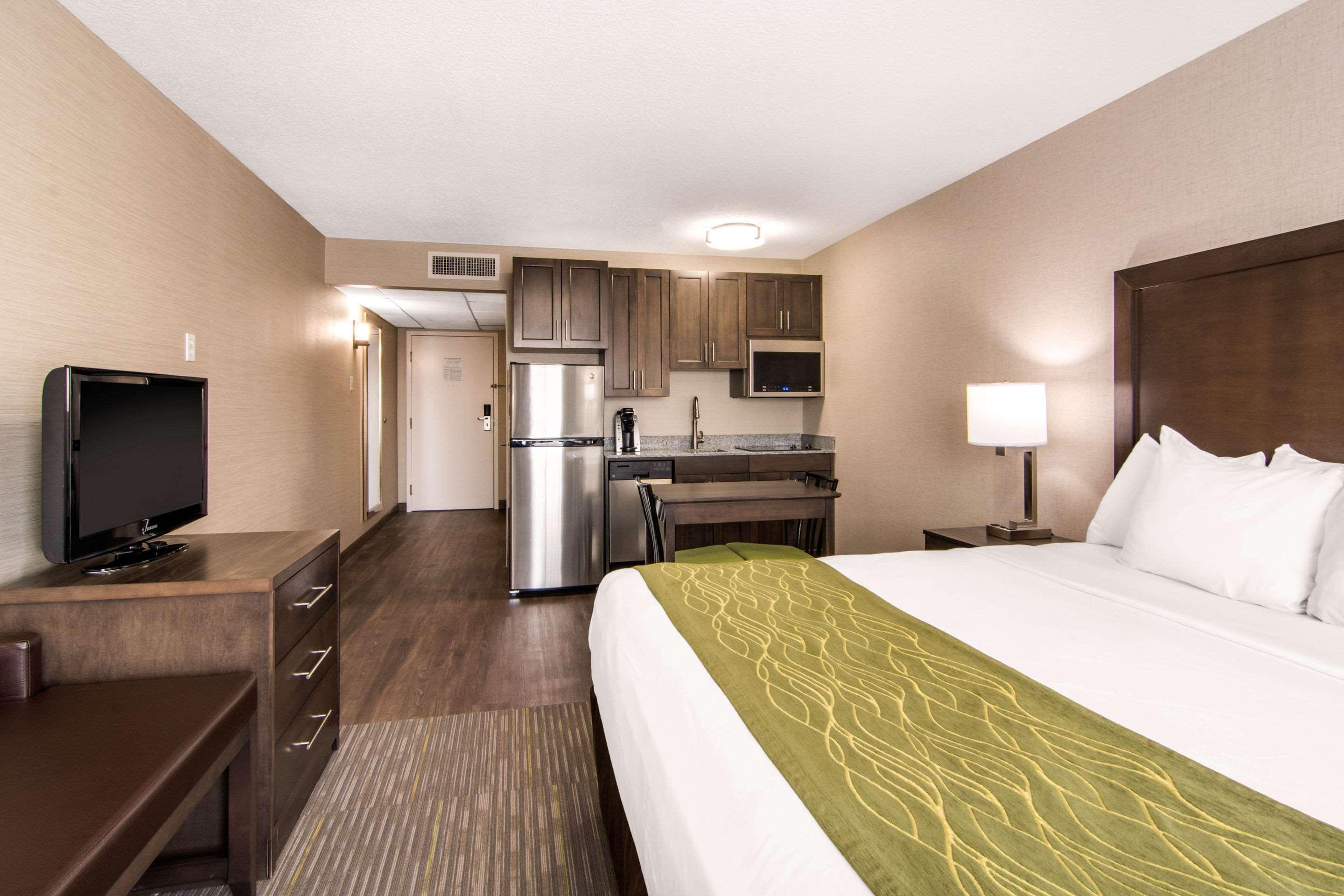 Comfort Inn & Suites Red Deer Zewnętrze zdjęcie