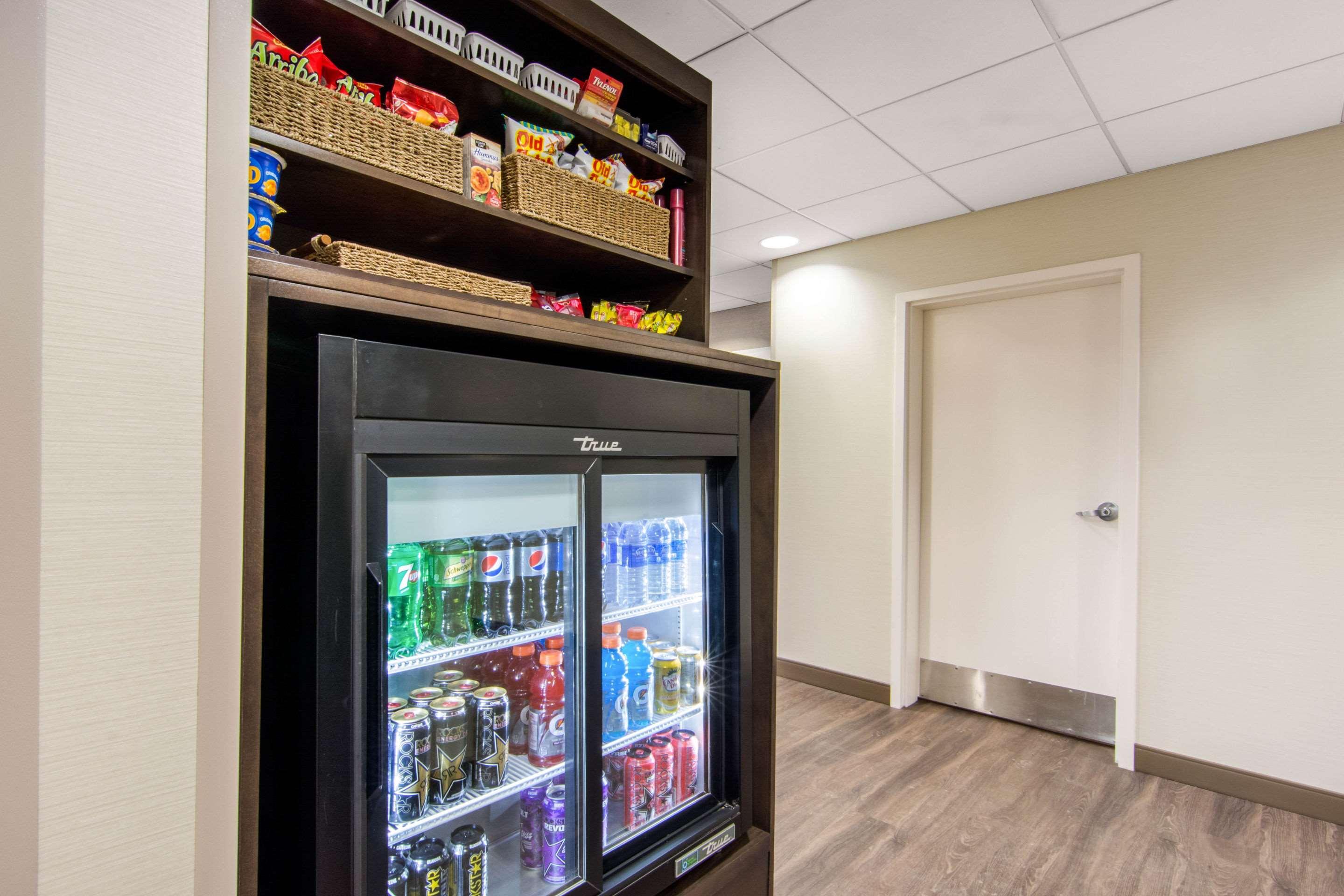 Comfort Inn & Suites Red Deer Zewnętrze zdjęcie