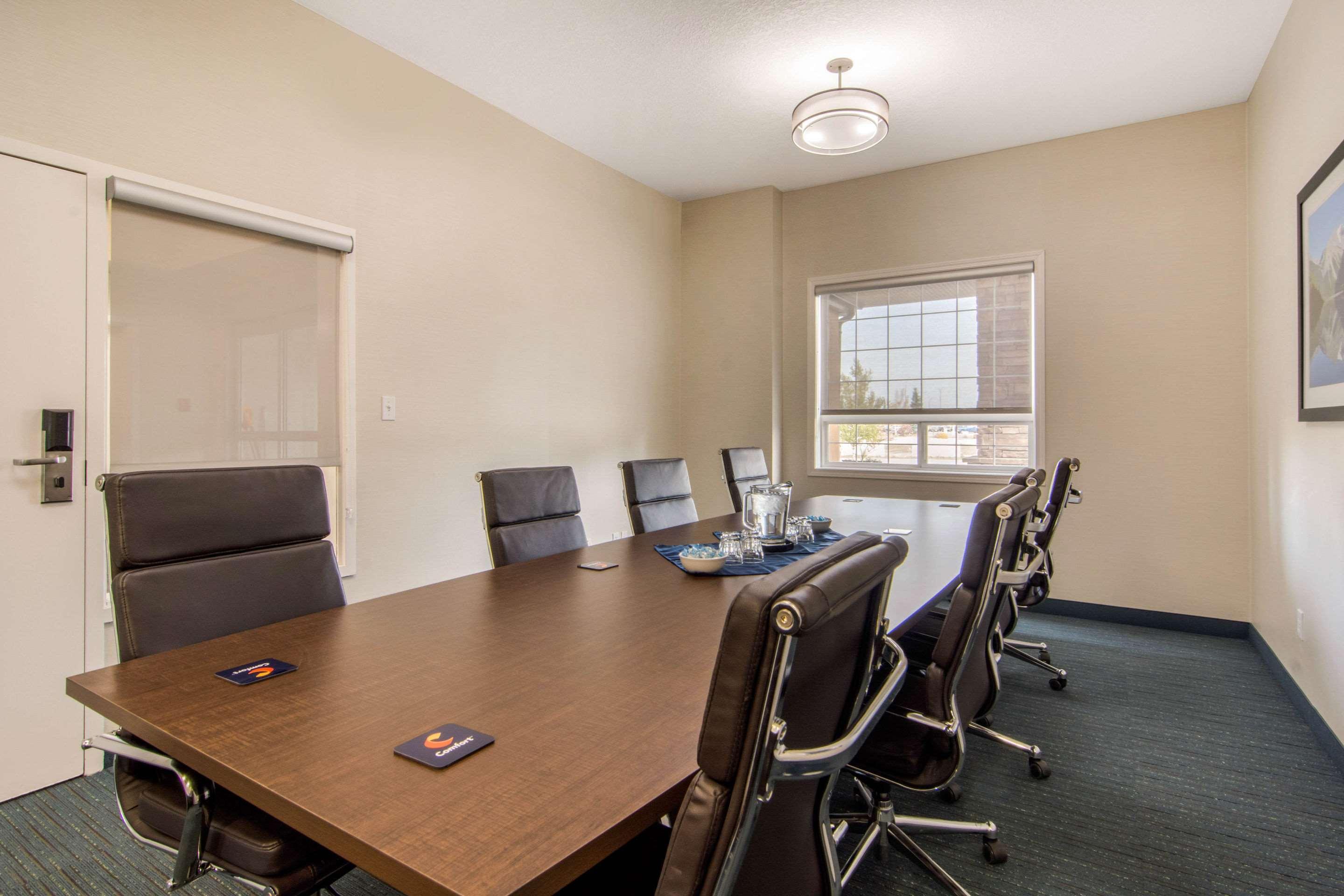 Comfort Inn & Suites Red Deer Zewnętrze zdjęcie